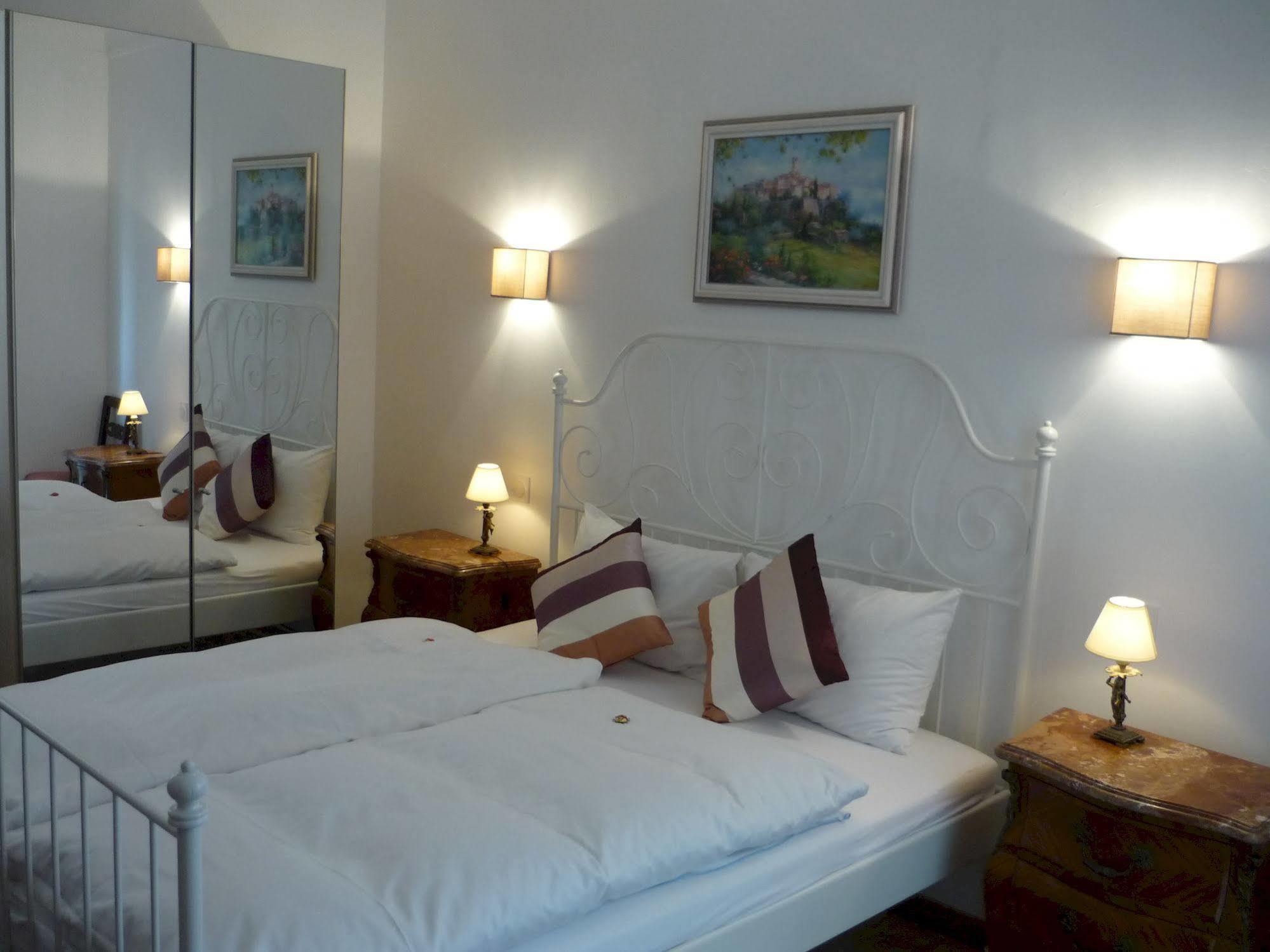 Logis Hotel Villa Victorine Νίκαια Εξωτερικό φωτογραφία